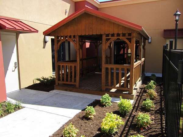 Exterior view - Best Western Plus Sunrise Inn Nashville - I-24, Exit 52