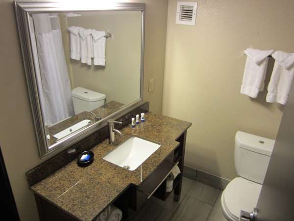  - Best Western Plus Sunrise Inn Nashville - I-24, Exit 52