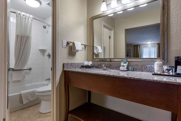  - Best Western Swiss Clock Inn Pecos - I-20, Exit 40