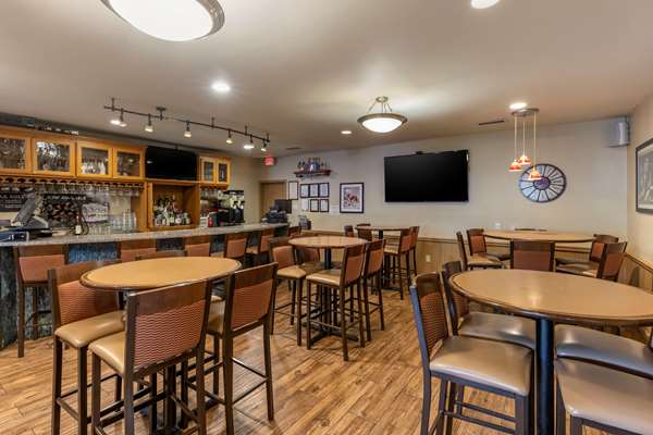 Bar - Best Western Swiss Clock Inn Pecos - I-20, Exit 40