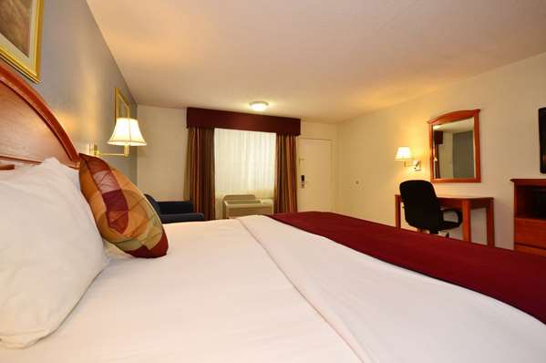  - Best Western Palestine Inn