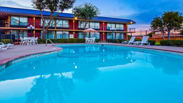 Pool - Best Western Northgate Inn Pampa
