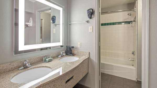  - Best Western Ingram Park Inn San Antonio