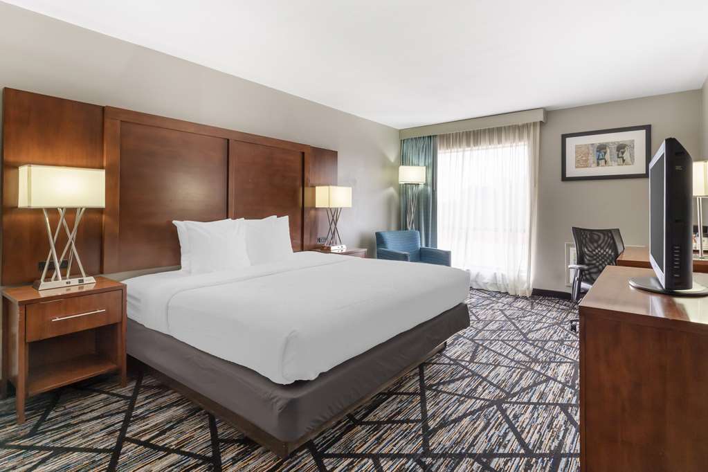 Best Western near Lackland AFB/SeaWorld-guestroom-Guest Room,On-Site.jpg