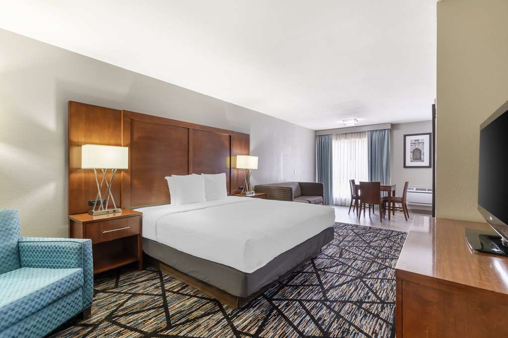 Best Western near Lackland AFB/SeaWorld-guestroom-Guest Room,Suite,On-Site.jpg