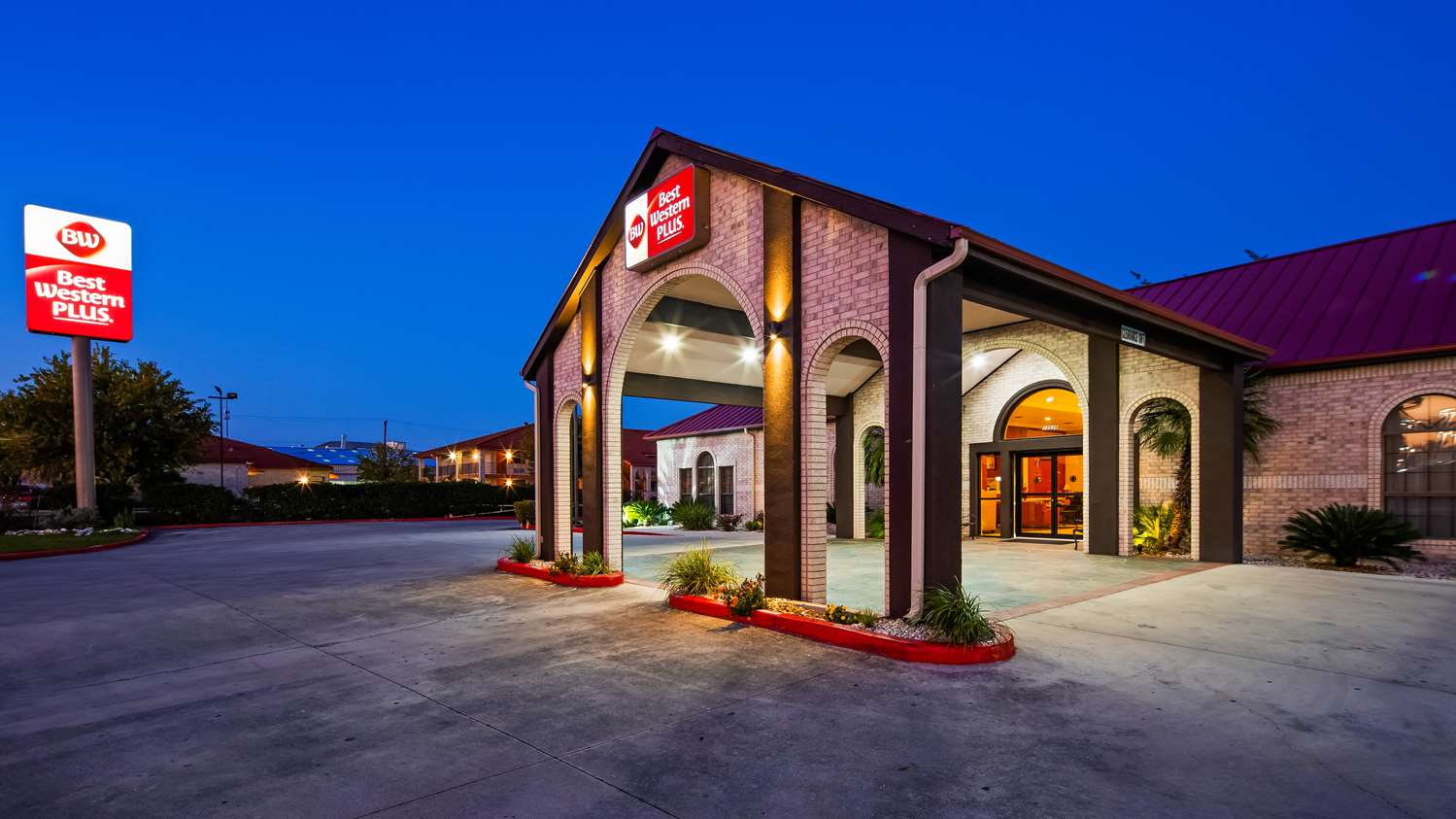 Best Western Plus Fiesta Inn San Antonio, TX See Discounts