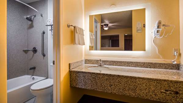 Suite - Best Western Motel Llano