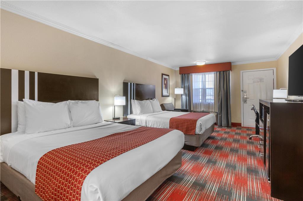 Best Western Brady Inn-guestroom-Guest Room,On-Site.jpg