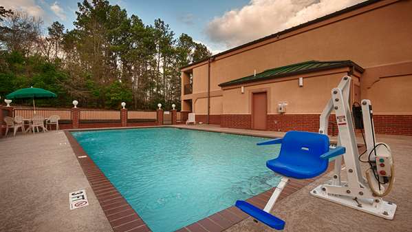 Pool - Best Western Inn Nacogdoches