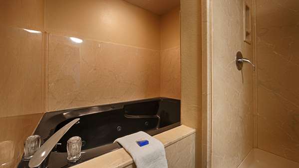  - Best Western Inn Nacogdoches