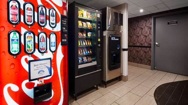  - Best Western Santa Fe Amarillo - I-40, Exit 73