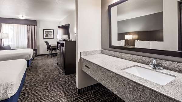  - Best Western Santa Fe Amarillo - I-40, Exit 73