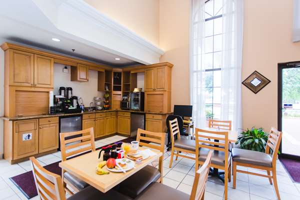 Amenities - Best Western Pearland Inn