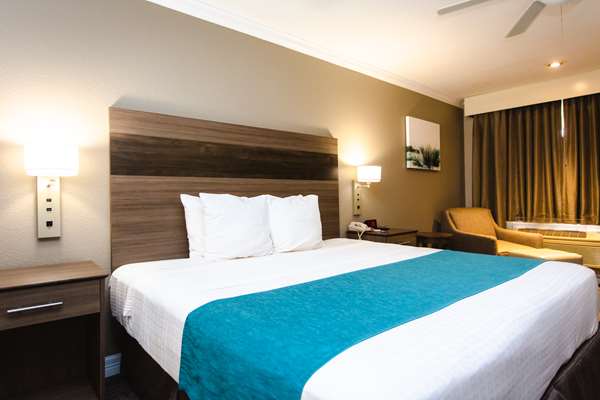  - Best Western Pearland Inn