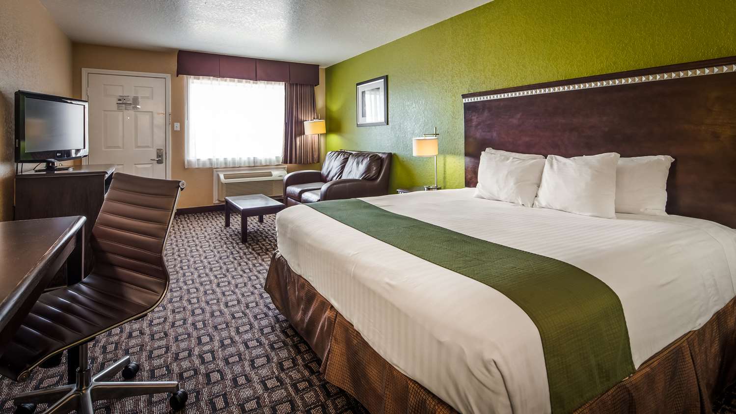 SureStay Hotel by Best Western Floresville, TX See Discounts