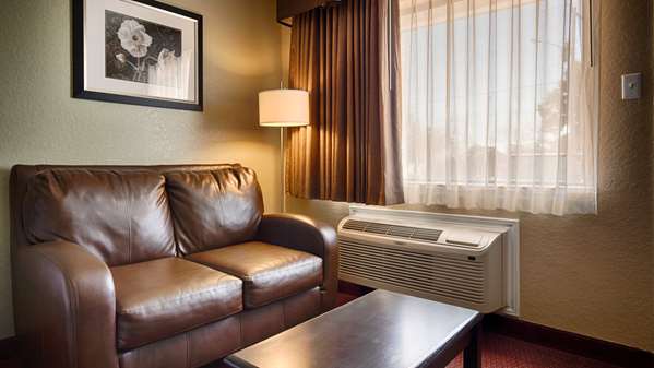  - SureStay Hotel by Best Western Floresville