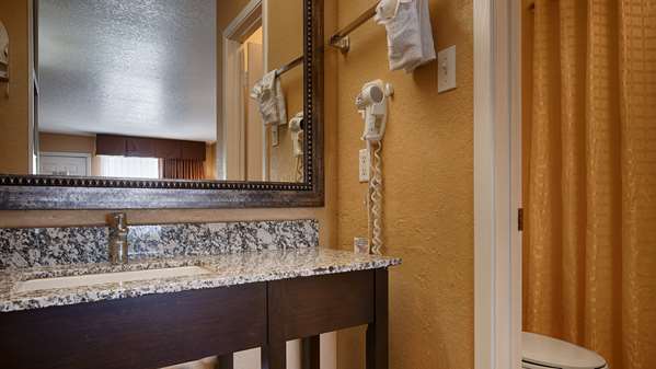  - SureStay Hotel by Best Western Floresville