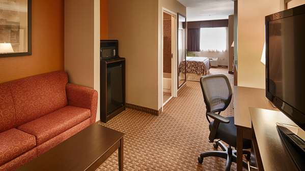  - Best Western Inn & Suites New Braunfels - I-35, Exit 189