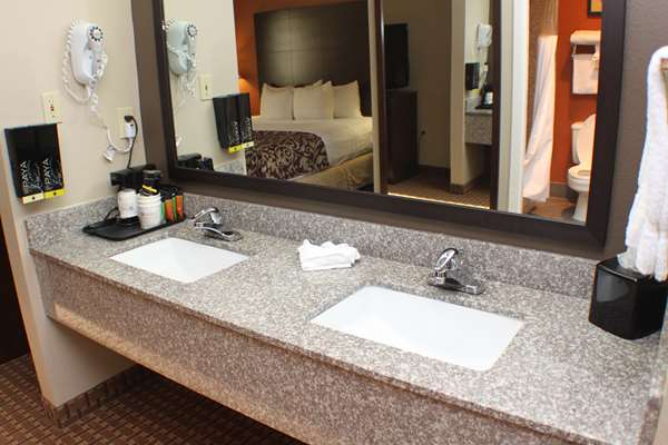 Suite - Best Western Inn & Suites New Braunfels - I-35, Exit 189