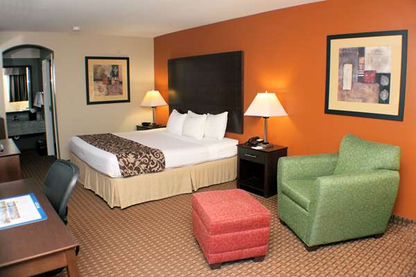  - Best Western Inn & Suites New Braunfels - I-35, Exit 189