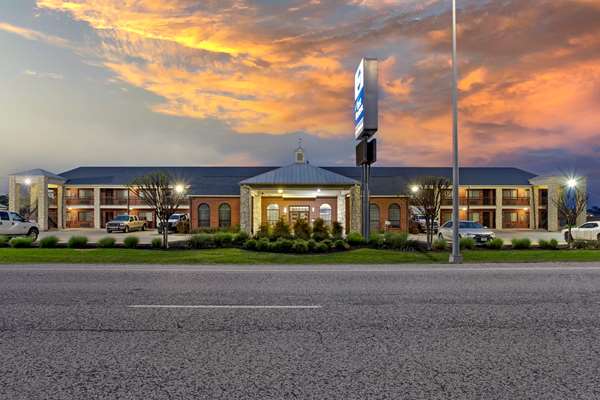 Exterior view - Best Western Inn of Brenham