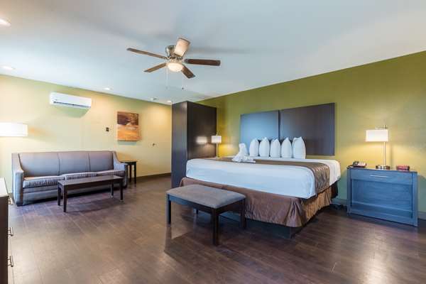 Suite - Best Western Padre Island Hotel Corpus Christi