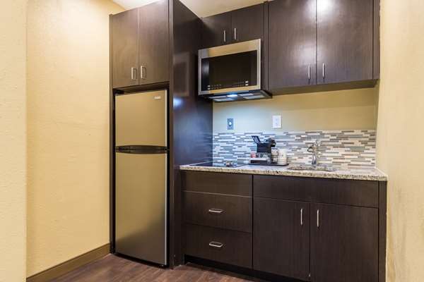 Suite - Best Western Padre Island Hotel Corpus Christi