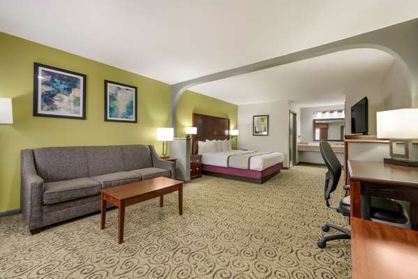  - SureStay Hotel by Best Western Deer Park