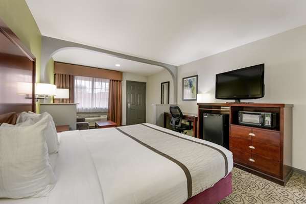  - SureStay Hotel by Best Western Deer Park