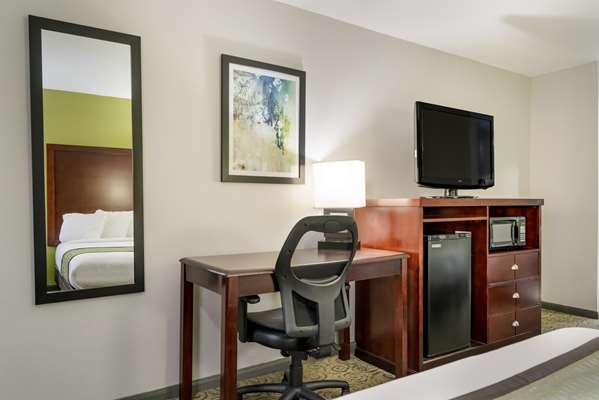  - SureStay Hotel by Best Western Deer Park