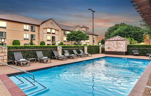 Pool - Best Western Plus Lewisville-Coppell Inn