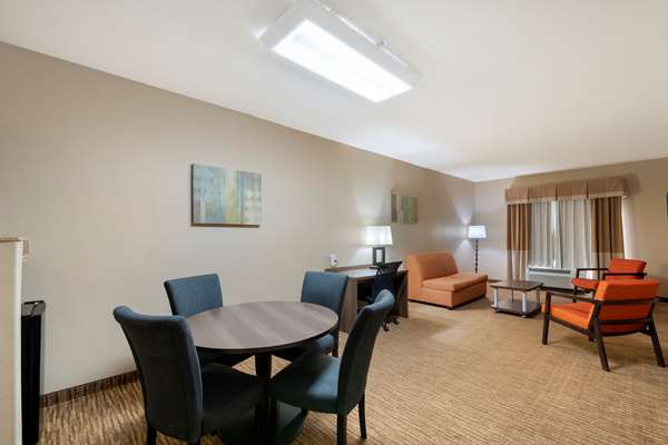 Suite - Best Western Plus DFW Airport Suites Irving