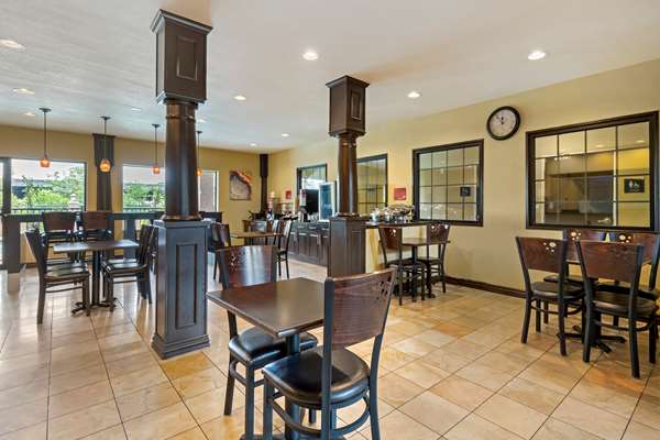 Amenities - Best Western Plus DFW Airport Suites Irving