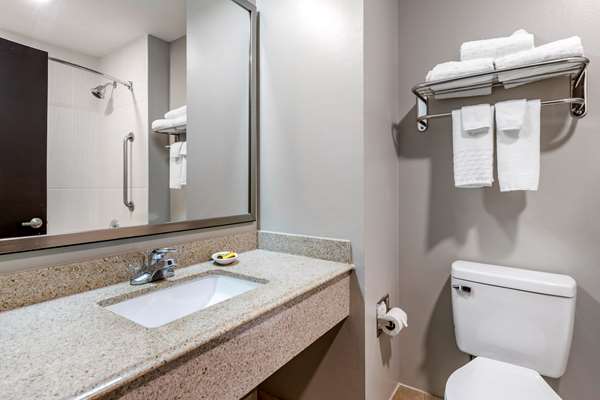 Suite - Best Western Plus Edinburg Inn & Suites