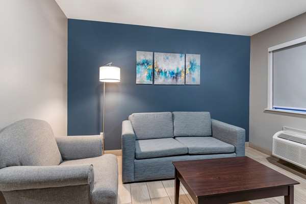 Suite - Best Western Plus Edinburg Inn & Suites