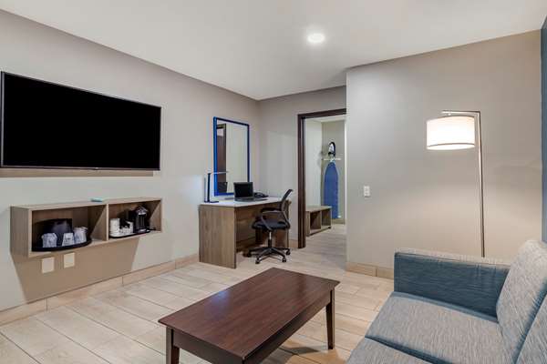 Suite - Best Western Plus Edinburg Inn & Suites