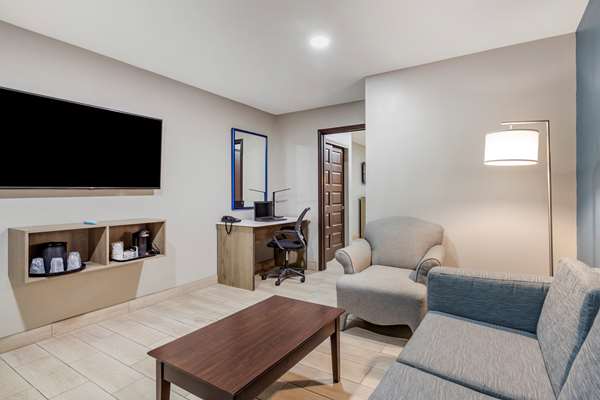 Suite - Best Western Plus Edinburg Inn & Suites