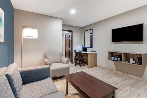 Suite - Best Western Plus Edinburg Inn & Suites