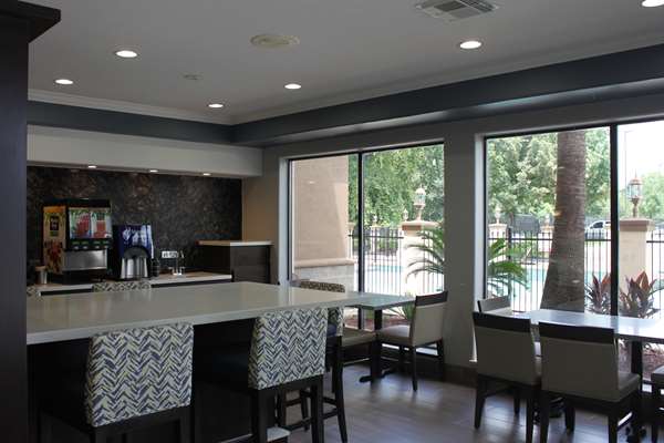 Restaurant - Best Western Plus North Houston Inn & Suites - I-45, Exit 63