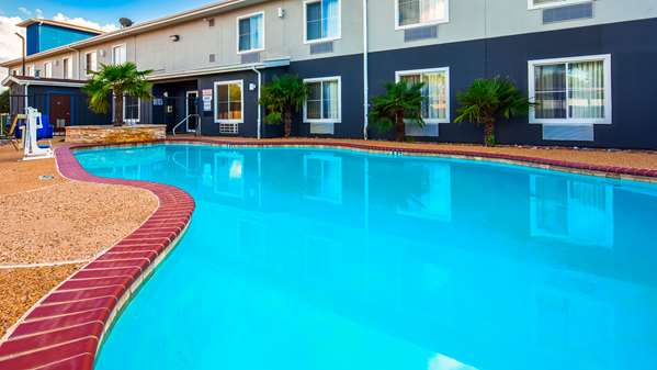 Pool - Best Western Executive Inn Seagoville