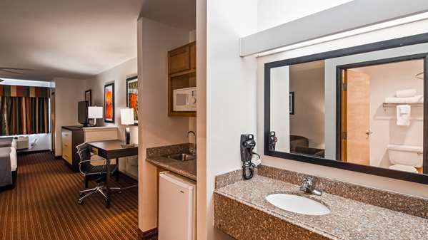 Suite - Best Western Inn & Suites Copperas Cove