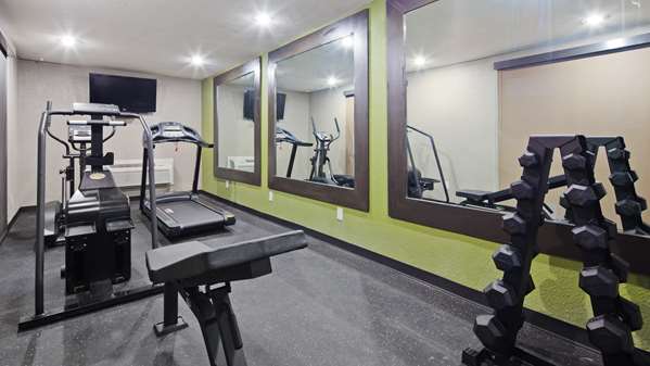 Fitness/ Exercise Room - Best Western Windsor Inn Dumas
