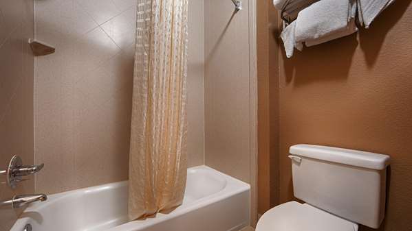  - Best Western Executive Inn El Campo