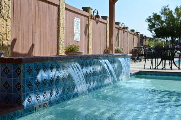Pool - Best Western Dinosaur Valley Inn & Suites Glen Rose