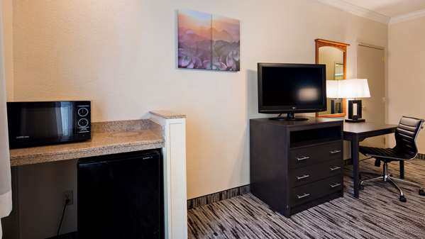  - Best Western Dinosaur Valley Inn & Suites Glen Rose