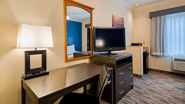  - Best Western Dinosaur Valley Inn & Suites Glen Rose