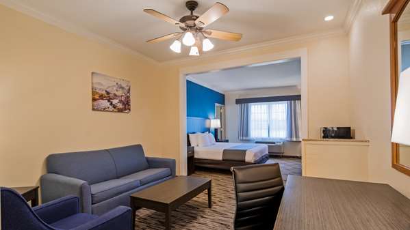 Suite - Best Western Dinosaur Valley Inn & Suites Glen Rose