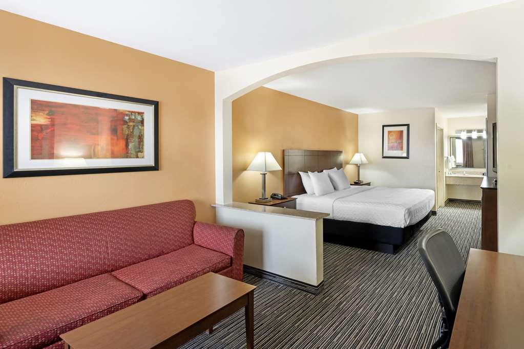 Best Western Snyder Inn-guestroom-Guest Room,Suite,On-Site.jpg