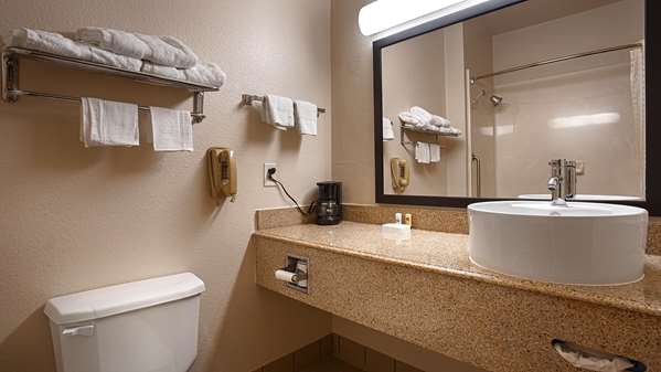  - Best Western Northwest Inn Dallas - I-35, Exit 436A