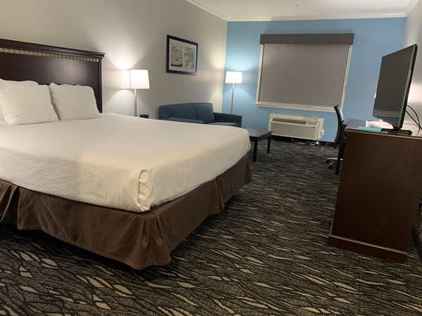  - Best Western Plus Lake Worth Inn & Suites - I-820, Exit 10